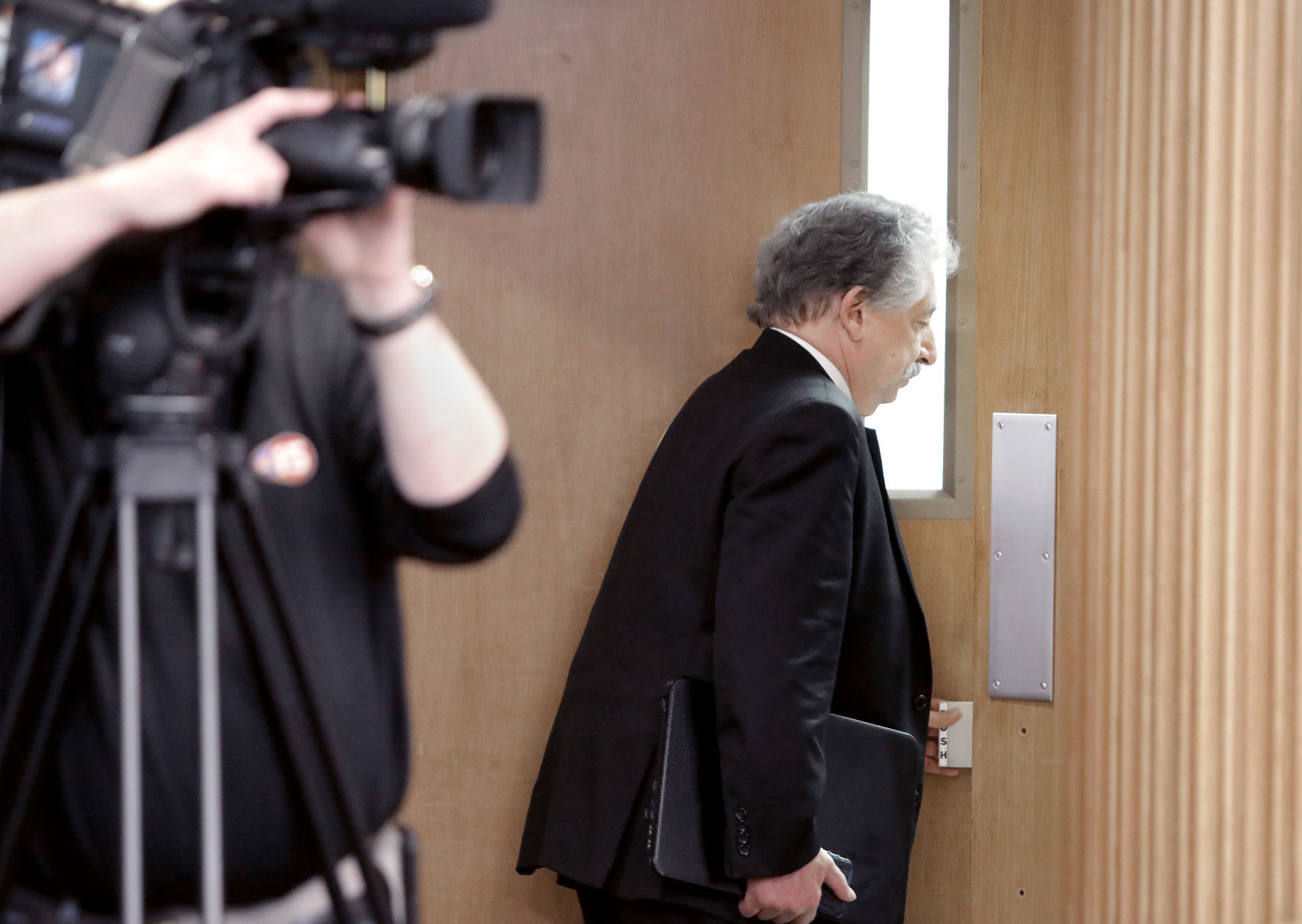 041719-wsj-news-soglin